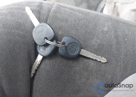 2006 Chevrolet Silverado 1500 Lt2 z USA, uszkodzony, nr VIN 2GCEK19B661113216